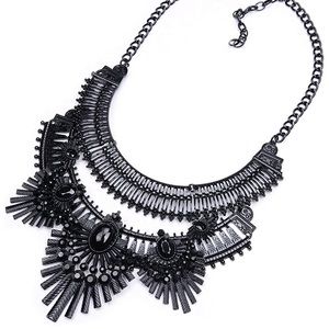 ❤️ Tribal Black STATEMENT NECKLACE *NWT* ❤️